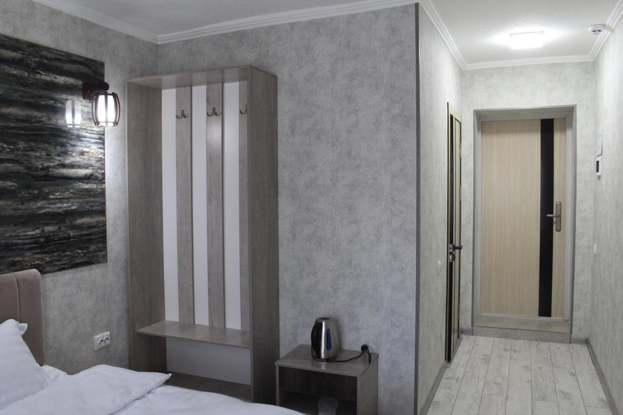 Artist Regenci Hotel Tashkent Exterior photo