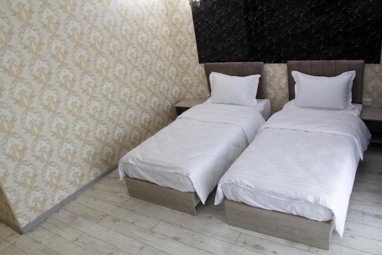 Artist Regenci Hotel Tashkent Exterior photo